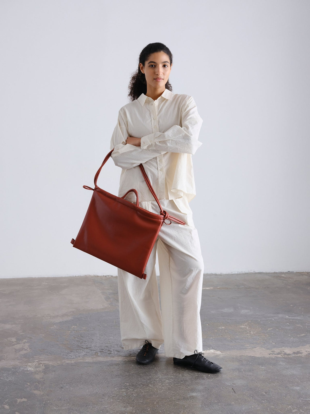 Sac pliable – Sac polyvalent en cuir végétalien, porté en cabas, en bandoulière ou en sac à dos