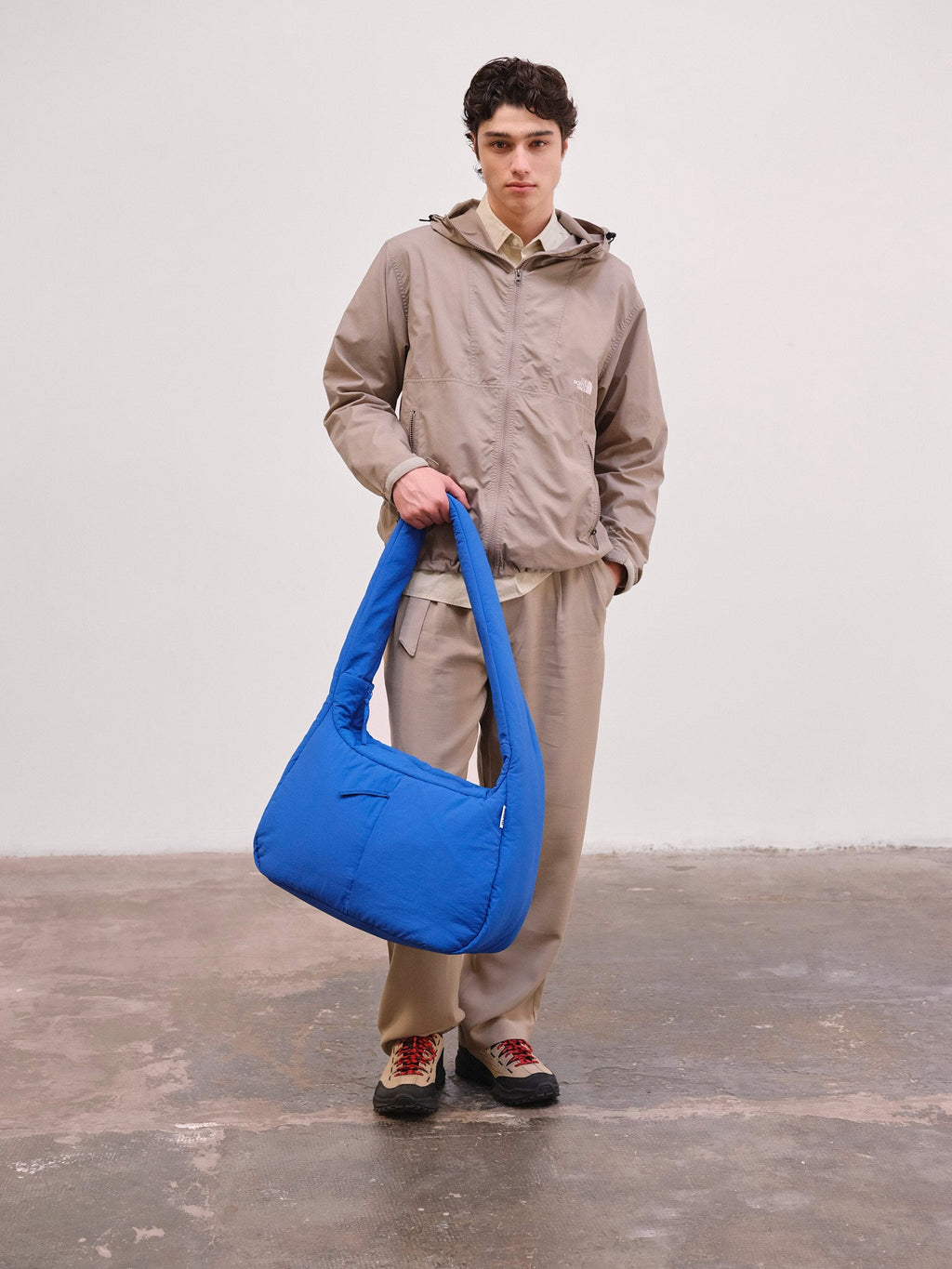 Sac Bruno – Sac à bandoulière spacieux et matelassé en nylon léger imperméable