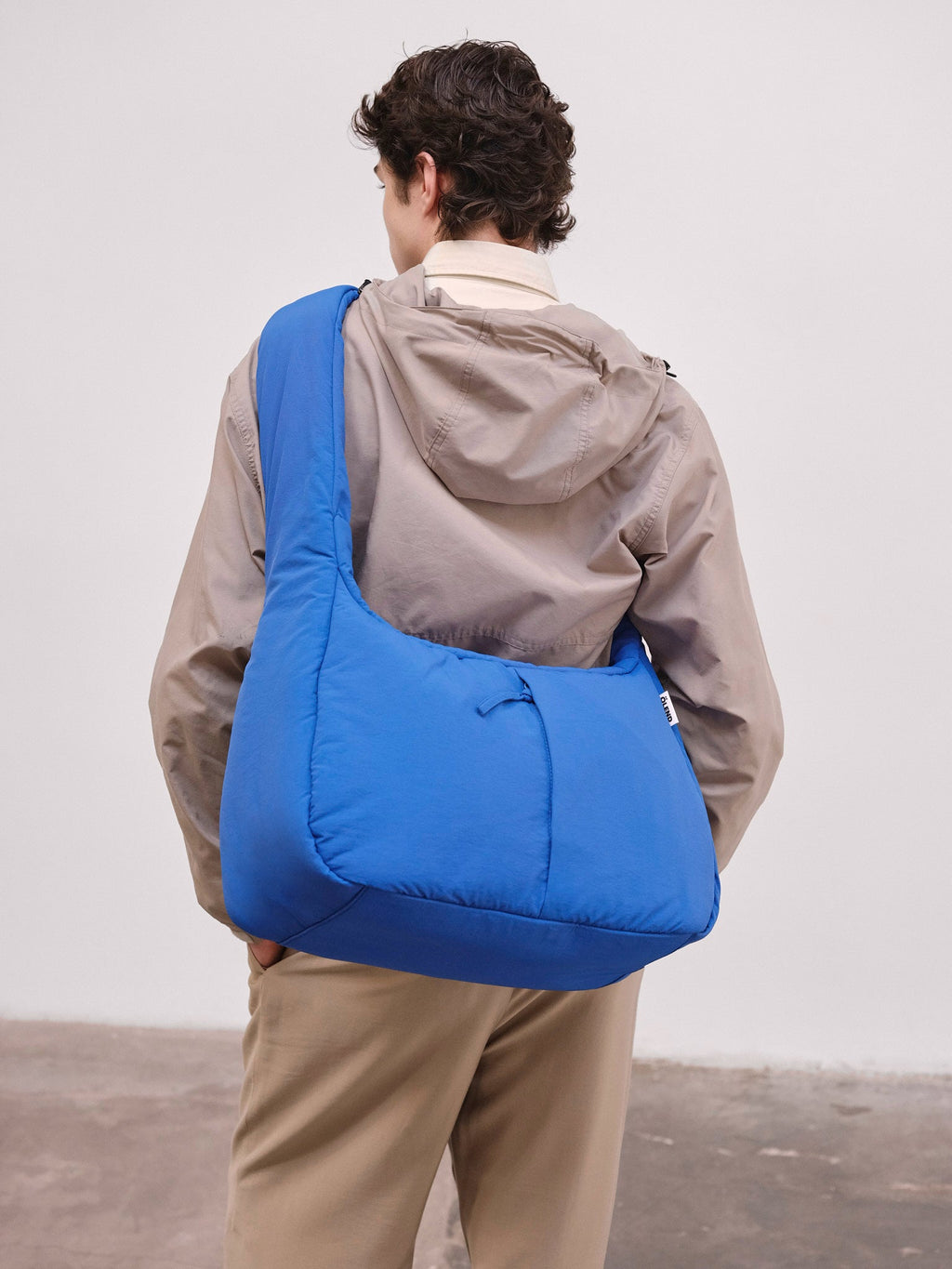 Sac Bruno – Sac à bandoulière spacieux et matelassé en nylon léger imperméable