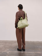 Ona Vegan Leather – Sac en cuir vegan rembourré et résistant à l'eau, peut accueillir des ordinateurs portables jusqu'à 17"