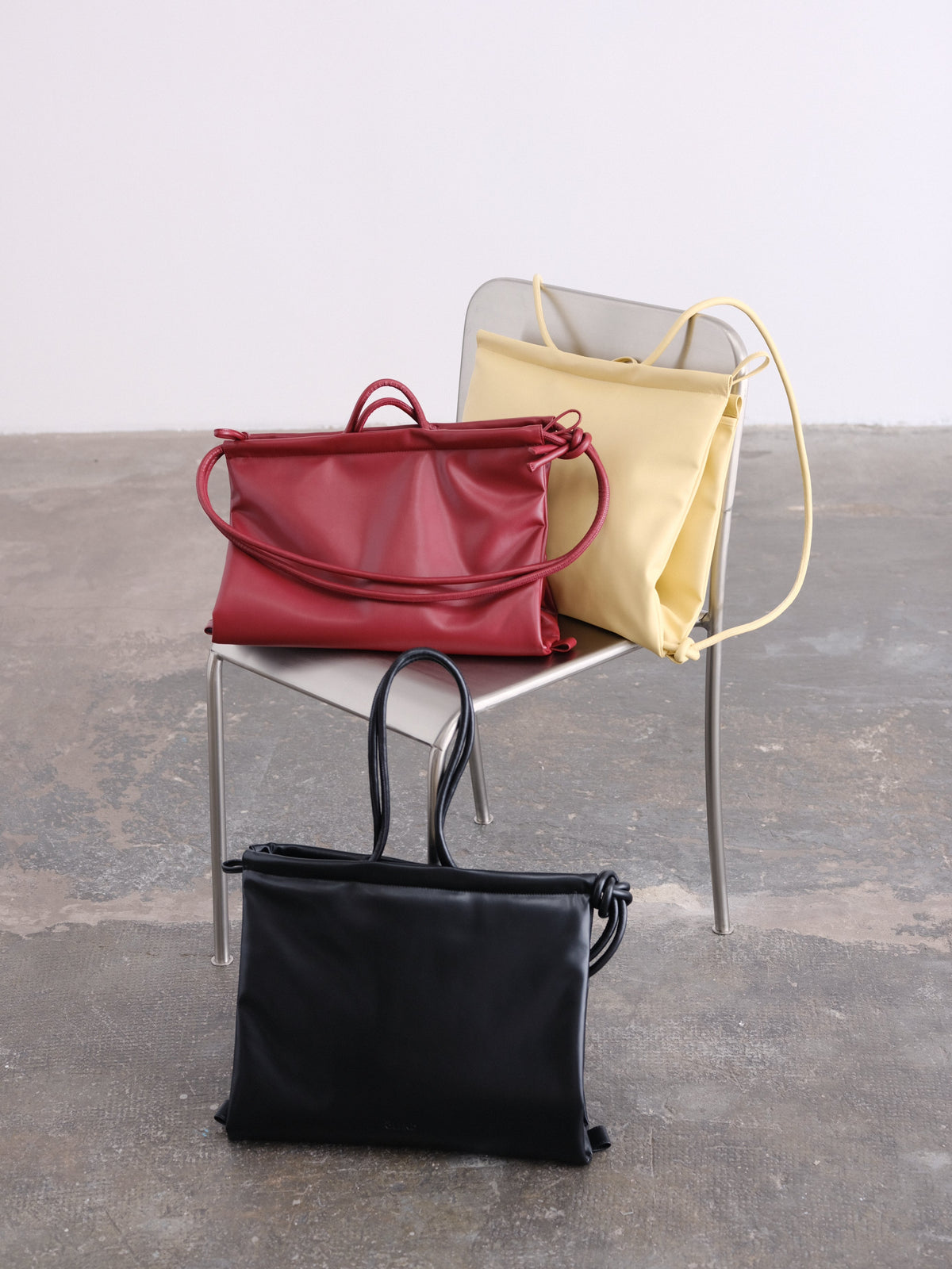 Sac pliable – Sac polyvalent en cuir végétalien, porté en cabas, en bandoulière ou en sac à dos
