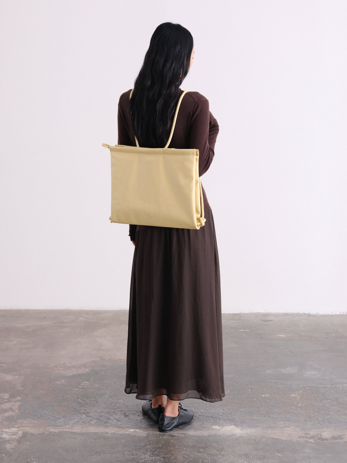 Sac pliable – Sac polyvalent en cuir végétalien, porté en cabas, en bandoulière ou en sac à dos