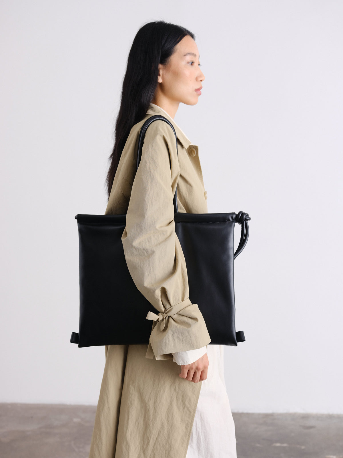 Sac pliable – Sac polyvalent en cuir végétalien, porté en cabas, en bandoulière ou en sac à dos