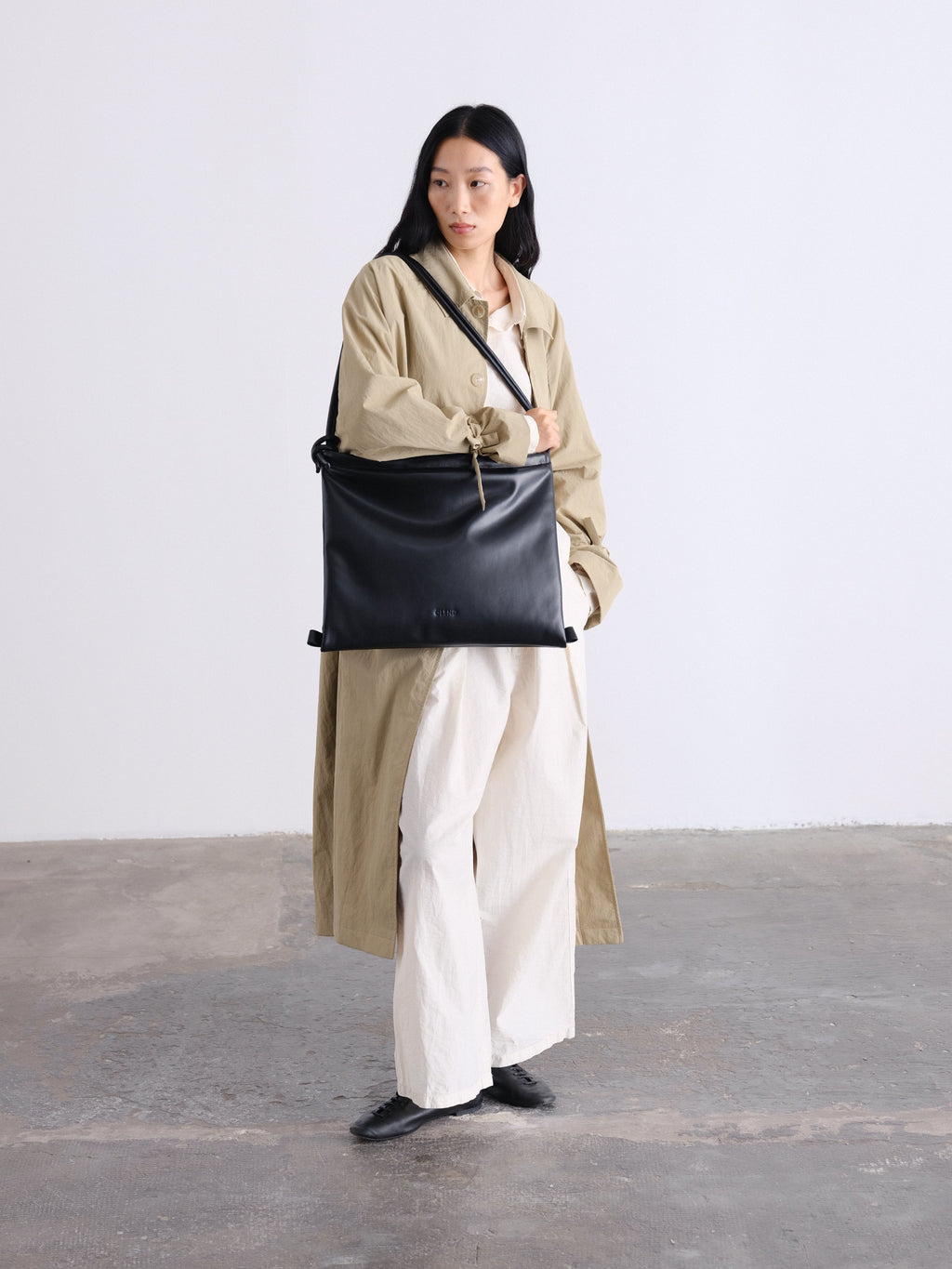 Sac pliable – Sac polyvalent en cuir végétalien, porté en cabas, en bandoulière ou en sac à dos