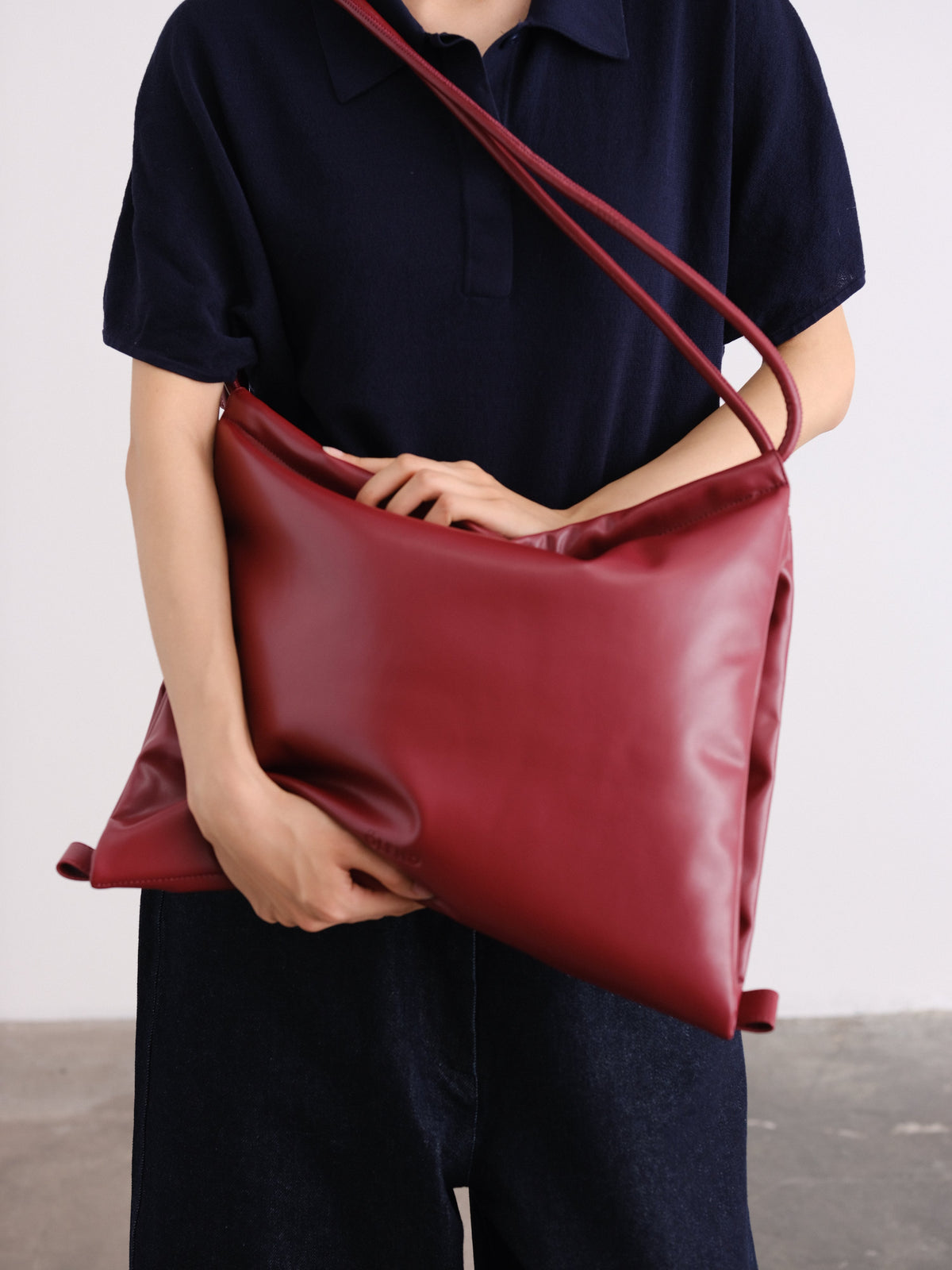 Sac pliable – Sac polyvalent en cuir végétalien, porté en cabas, en bandoulière ou en sac à dos