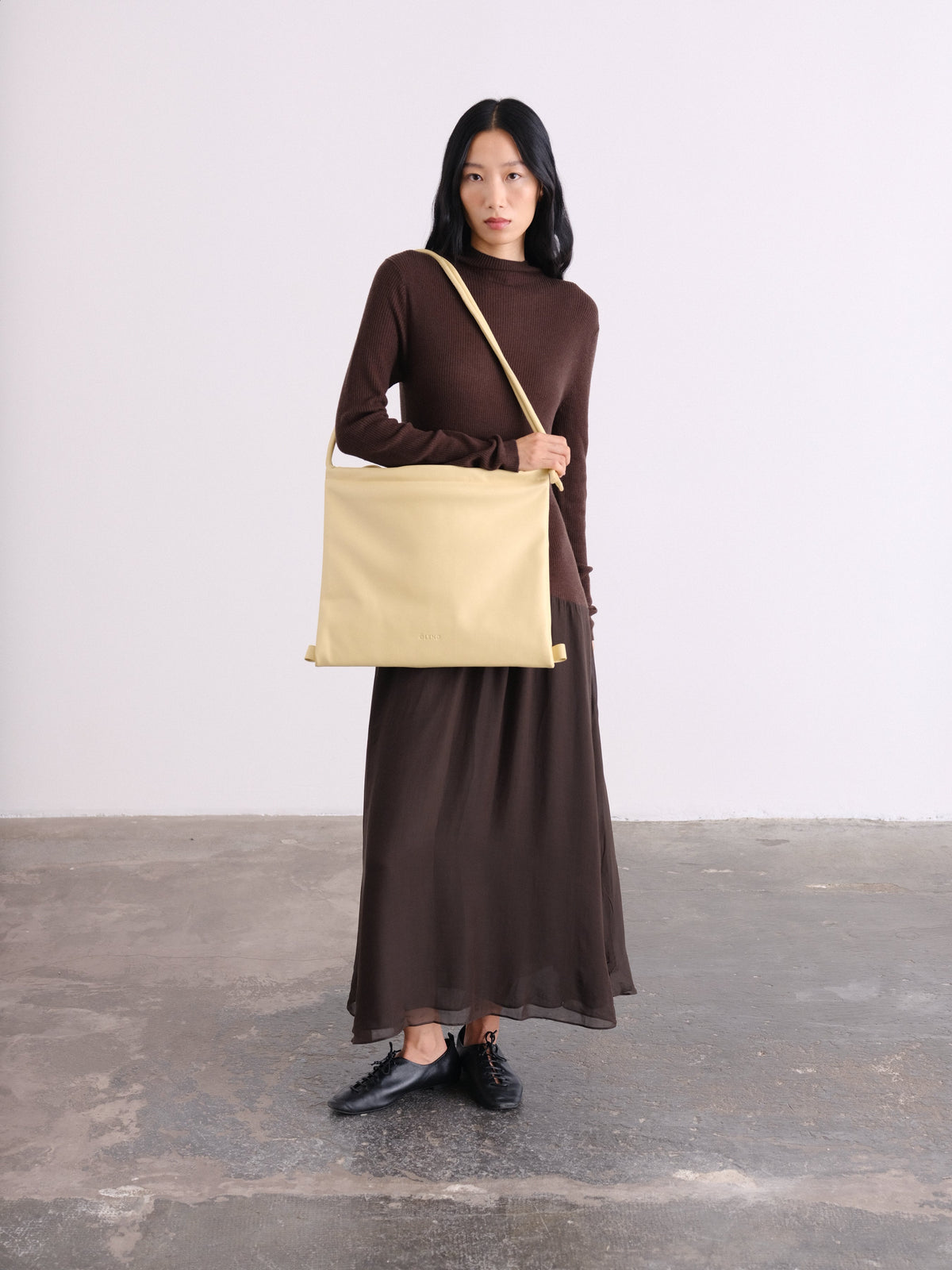 Sac pliable – Sac polyvalent en cuir végétalien, porté en cabas, en bandoulière ou en sac à dos