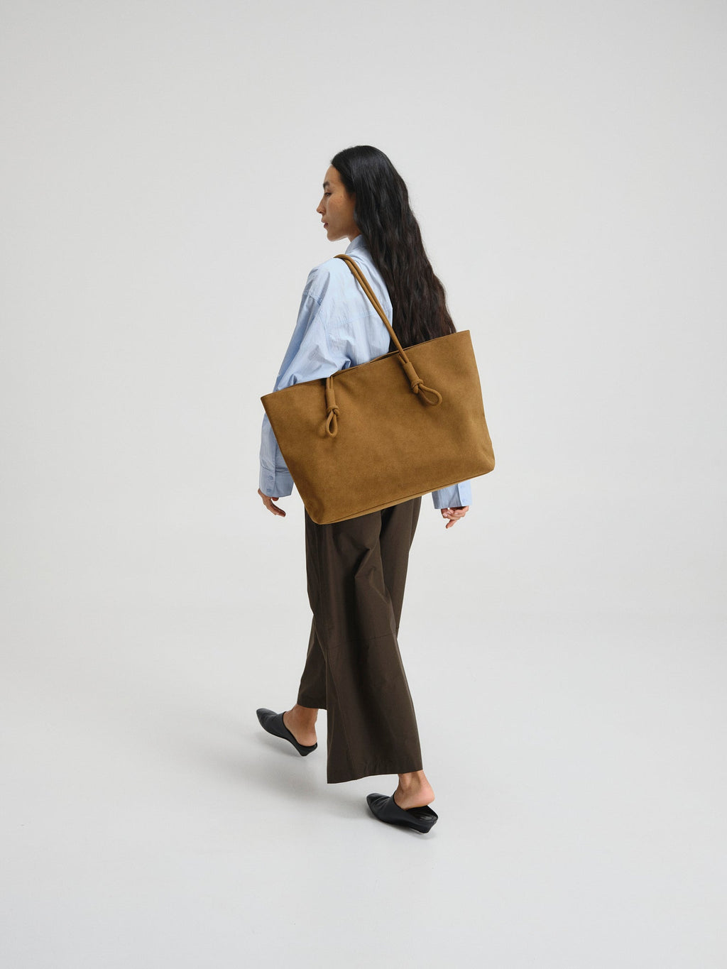 Sac Jane – Grand cabas en daim souple, anses nouées signature