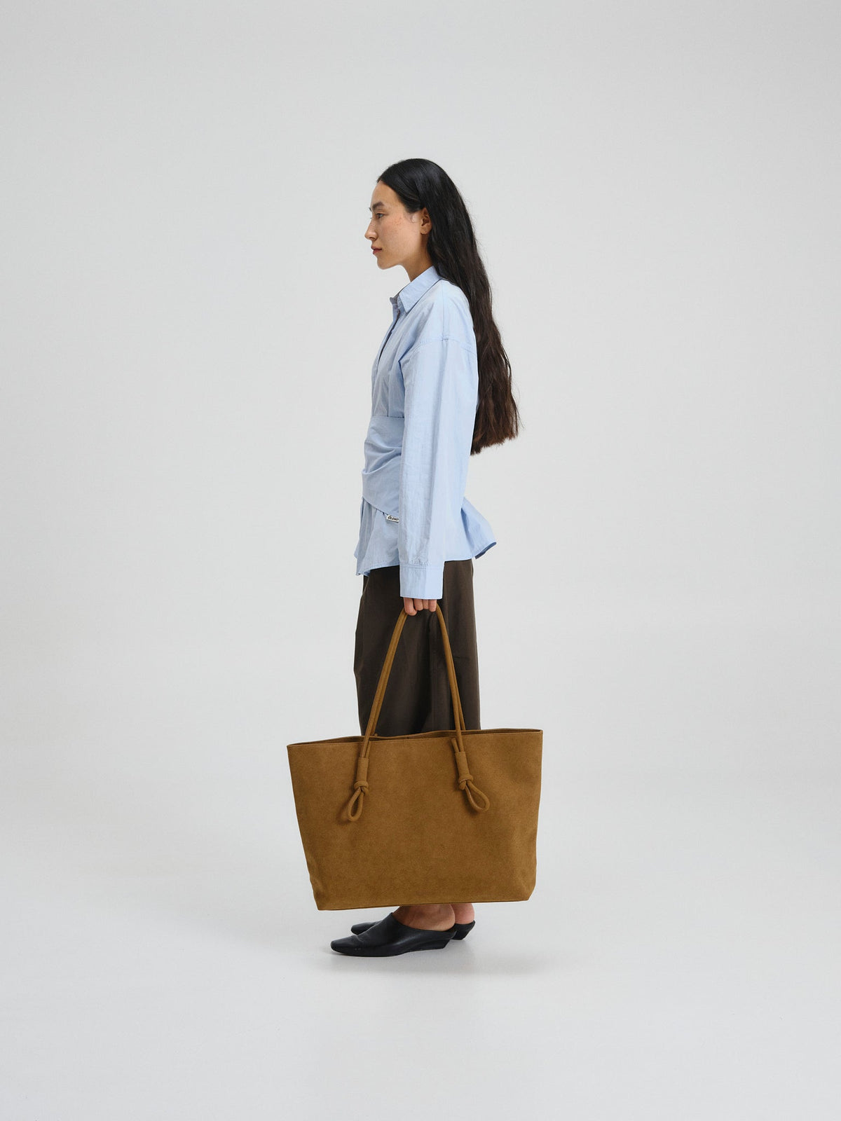 Sac Jane – Grand cabas en daim souple, anses nouées signature
