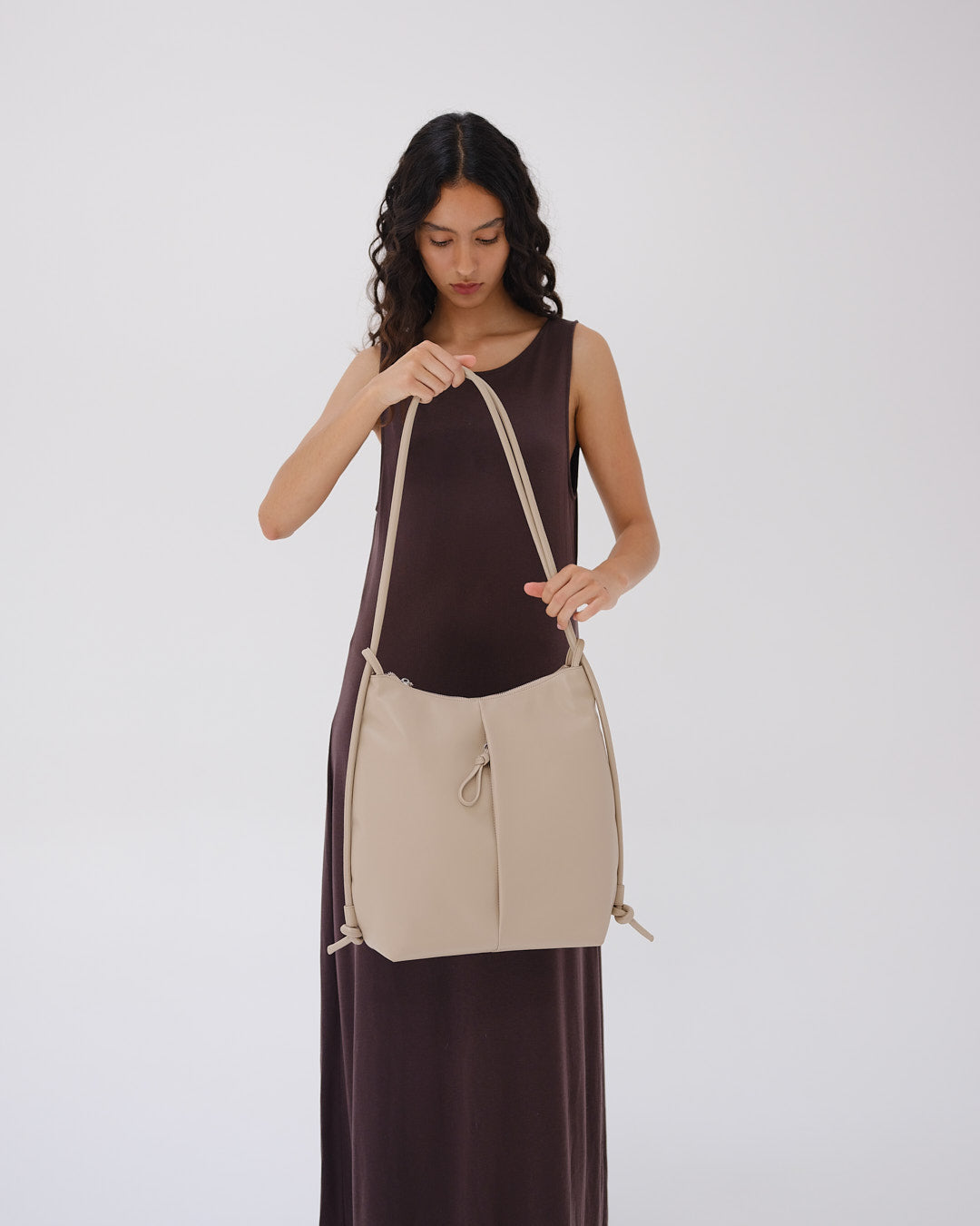 Sac Elio – Sac convertible en cuir vegan, porté épaule, croisé ou sac à dos