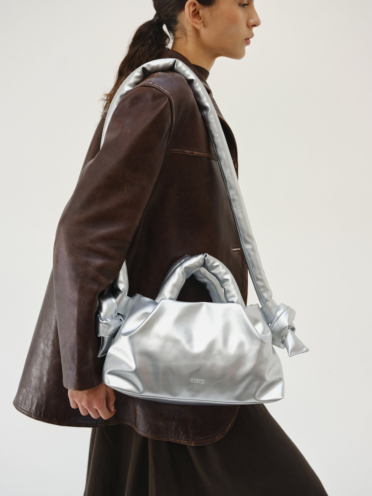 MiniOna Vegan Leather – Petit sac matelassé en cuir vegan, léger et glamour