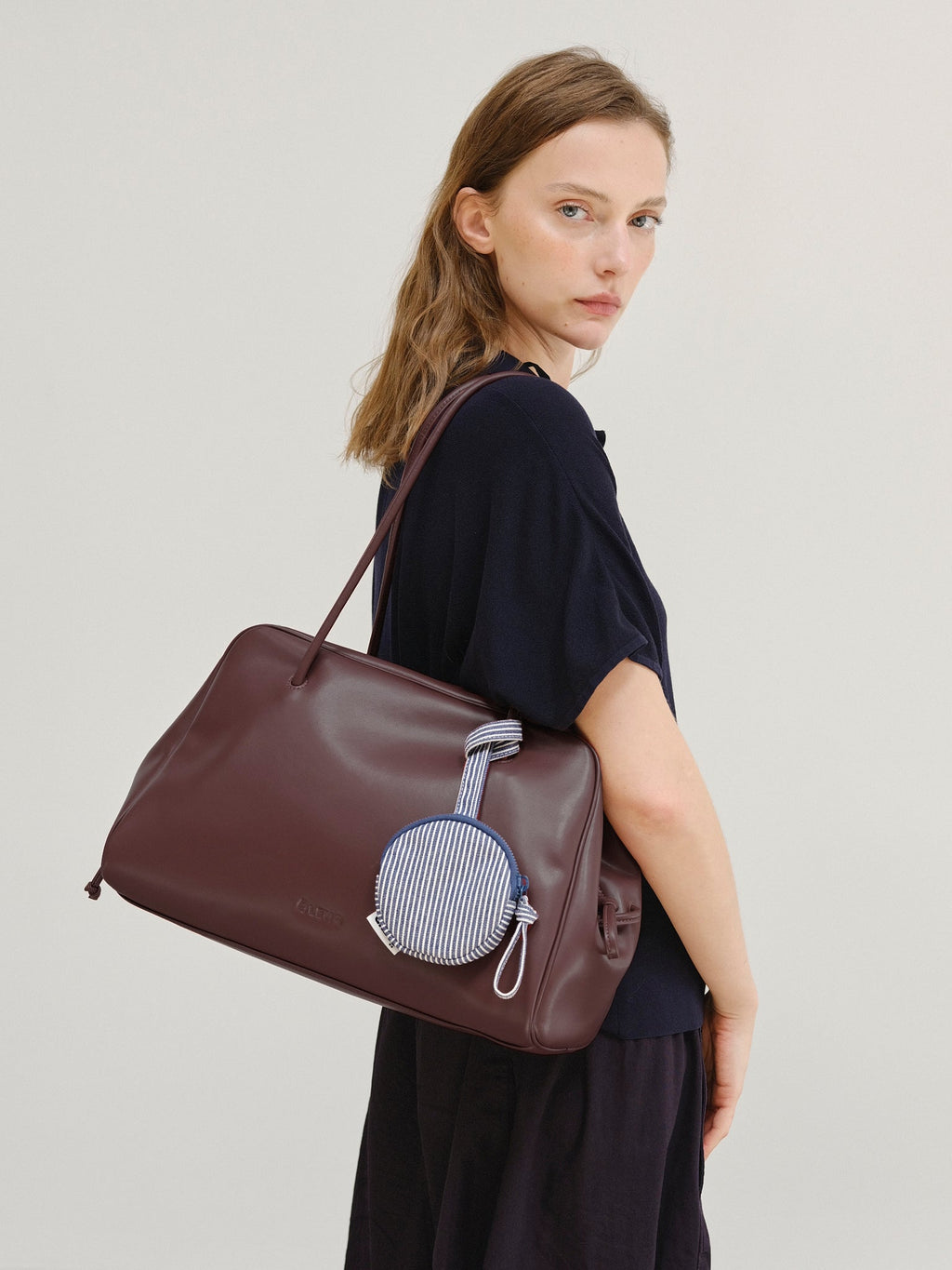 Sac à bandoulière en cuir végétalien de qualité supérieure, imperméable et résistant aux rayures
