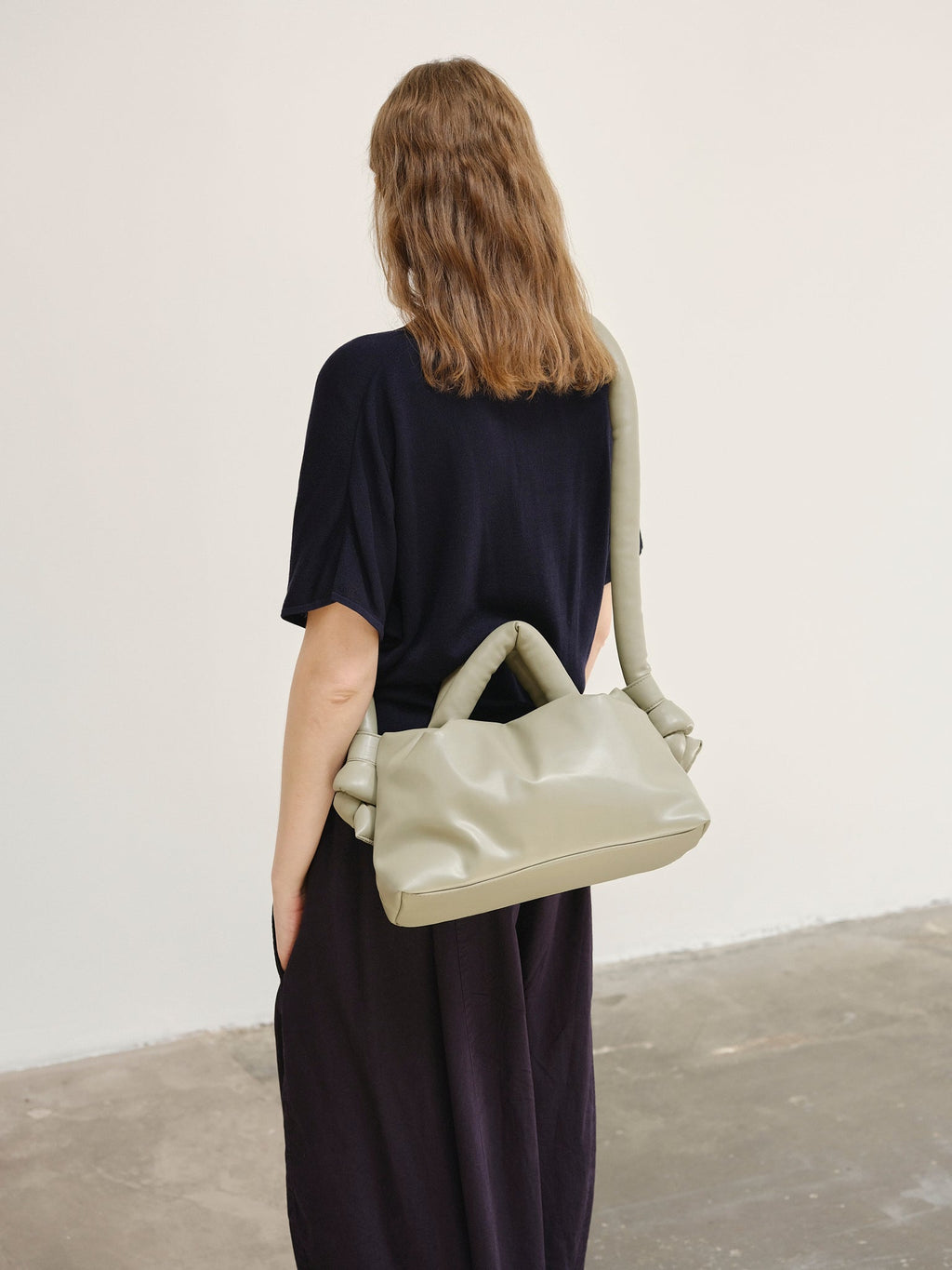MiniOna Vegan Leather – Petit sac matelassé en cuir vegan, léger et glamour