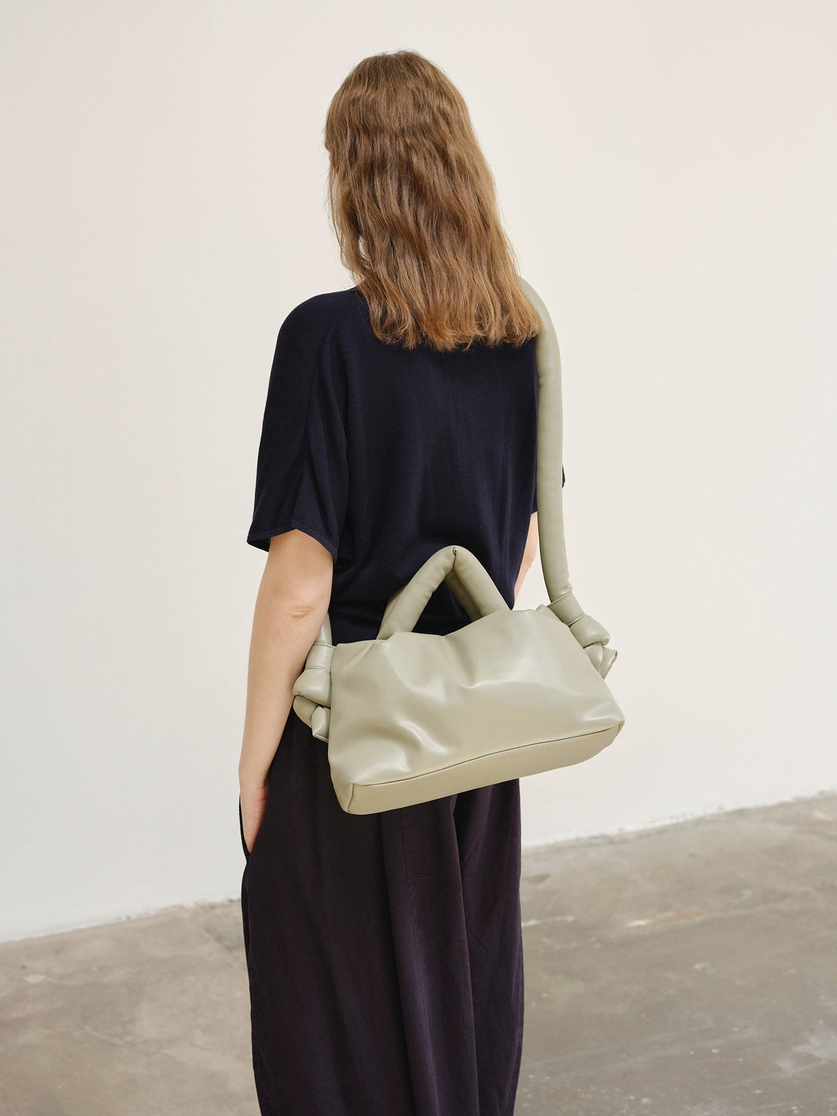 MiniOna Vegan Leather – Petit sac matelassé en cuir vegan, léger et glamour