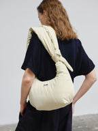 Sac Capri – Sac porté épaule matelassé, bandoulières nouées réglables, fermeture zippée