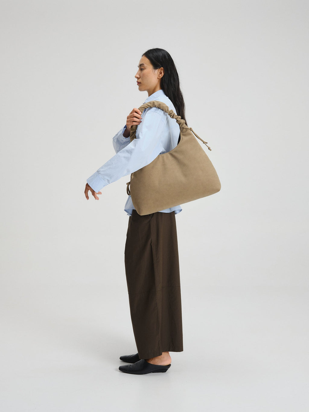 Sac hobo en cuir végane haut de gamme, déperlant, bandoulière froncée réglable