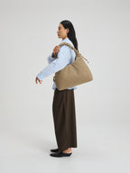 Sac hobo en cuir végane haut de gamme, déperlant, bandoulière froncée réglable