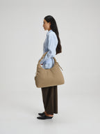 Sac hobo en cuir végane haut de gamme, déperlant, bandoulière froncée réglable