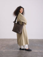 Sac rembourré 100 % nylon recyclé, fermeture zippée, compartiment pour ordinateur portable et tablette