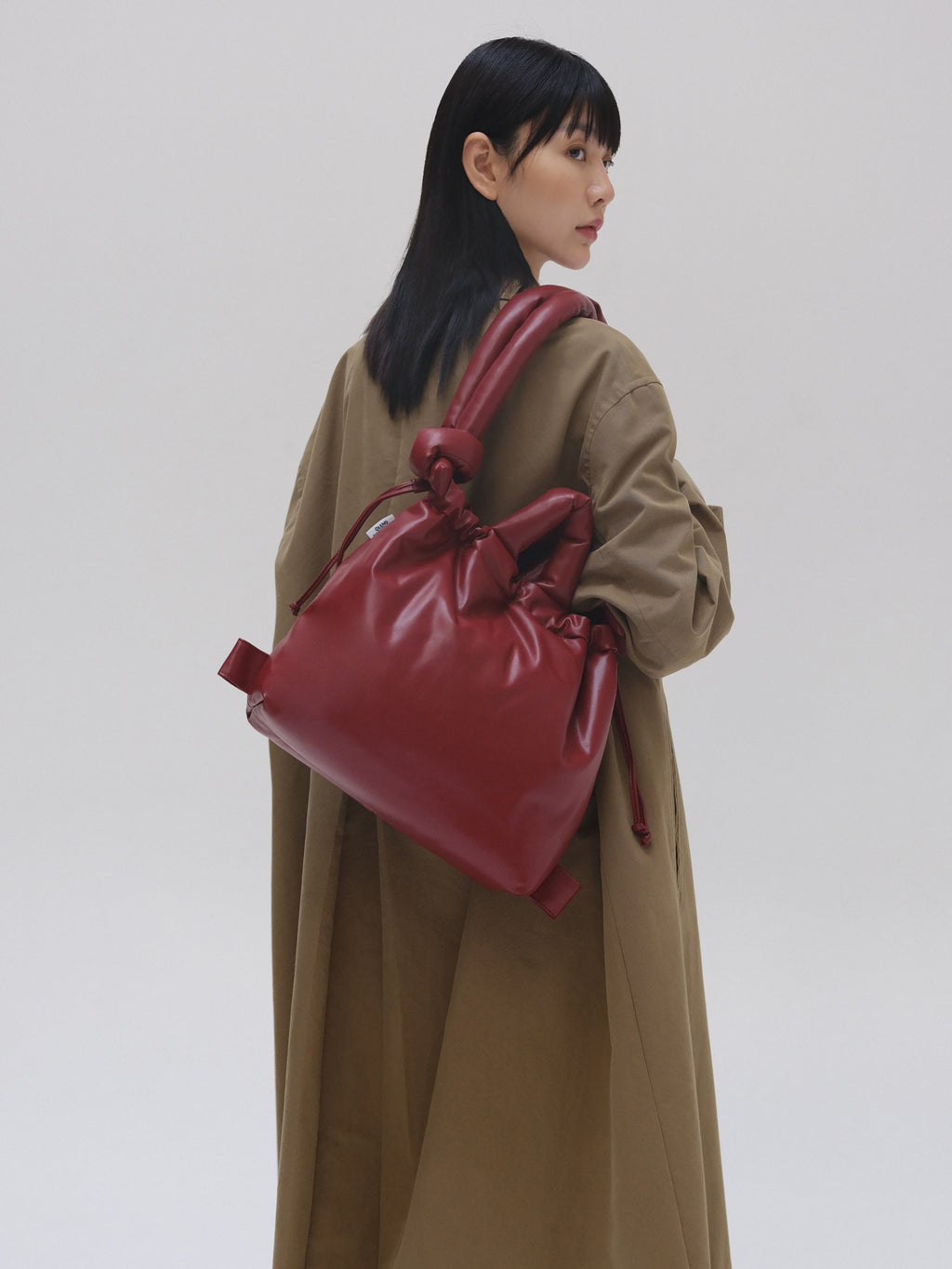 Ona Vegan Leather – Sac en cuir vegan rembourré et résistant à l'eau, peut accueillir des ordinateurs portables jusqu'à 17"