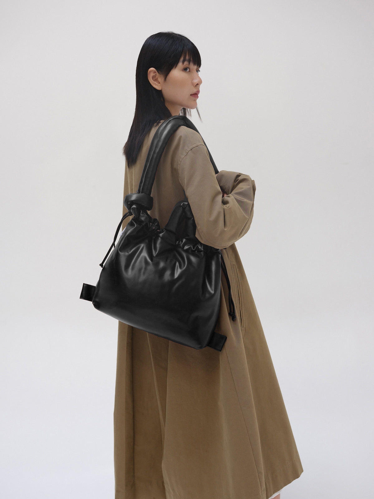 Ona Vegan Leather – Sac en cuir vegan rembourré et résistant à l'eau, peut accueillir des ordinateurs portables jusqu'à 17"