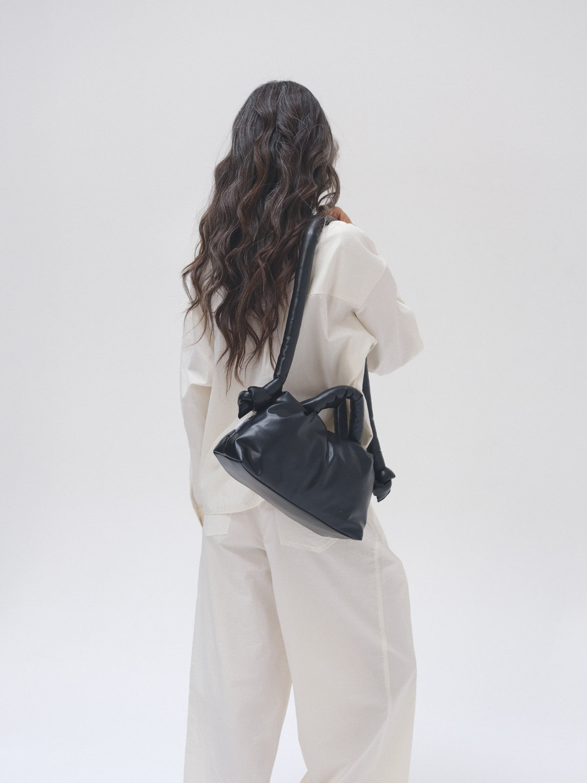 MiniOna Vegan Leather – Petit sac matelassé en cuir vegan, léger et glamour