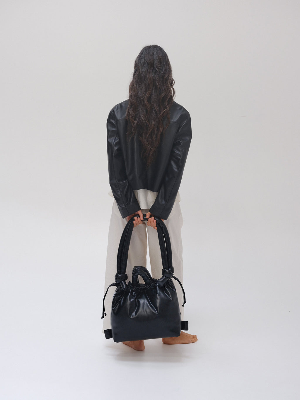 Ona Vegan Leather – Sac en cuir vegan rembourré et résistant à l'eau, peut accueillir des ordinateurs portables jusqu'à 17"