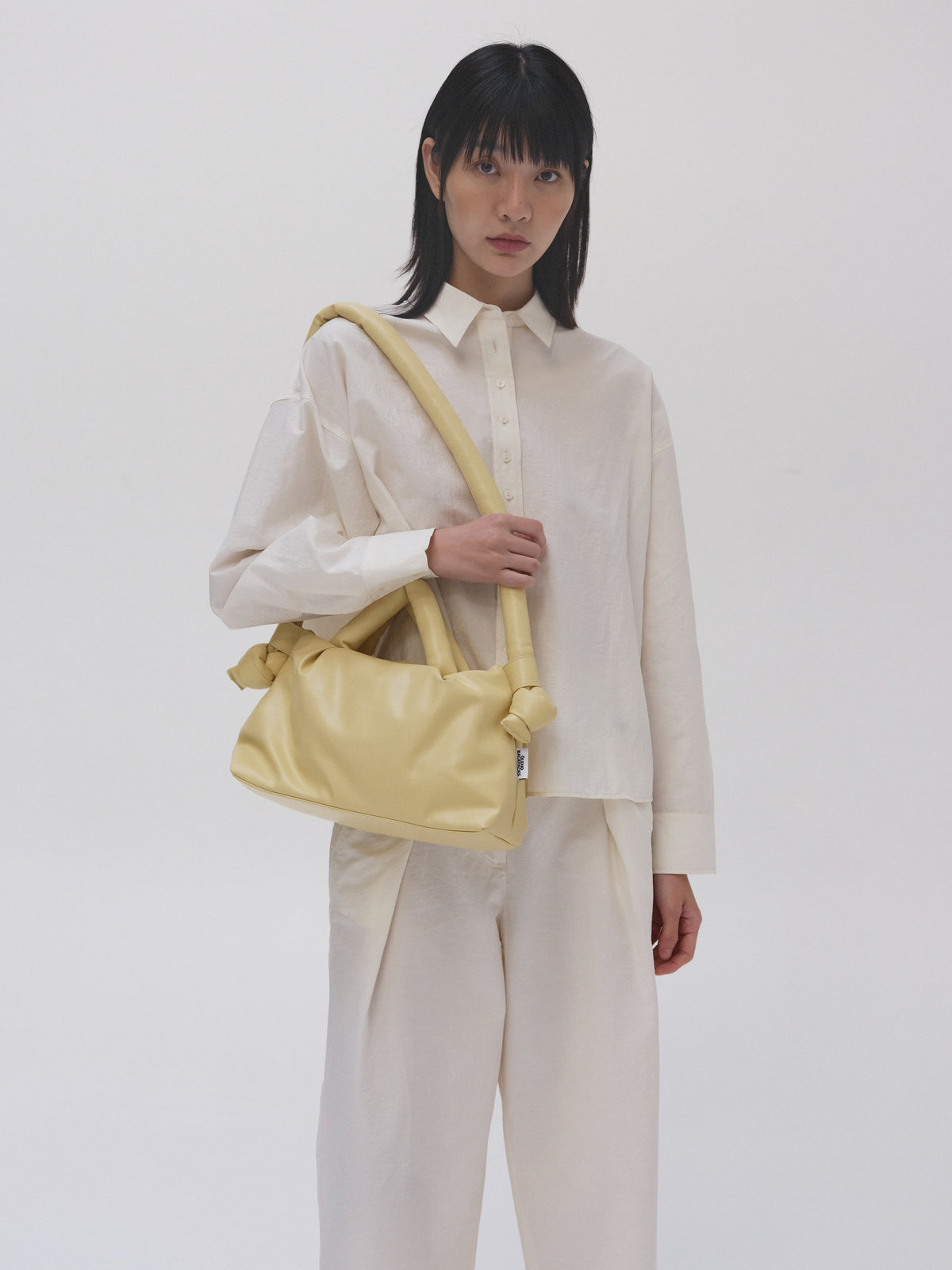 MiniOna Vegan Leather – Petit sac matelassé en cuir vegan, léger et glamour