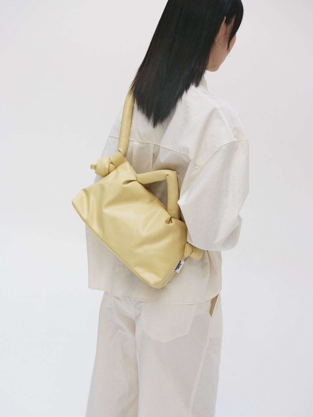 MiniOna Vegan Leather – Petit sac matelassé en cuir vegan, léger et glamour
