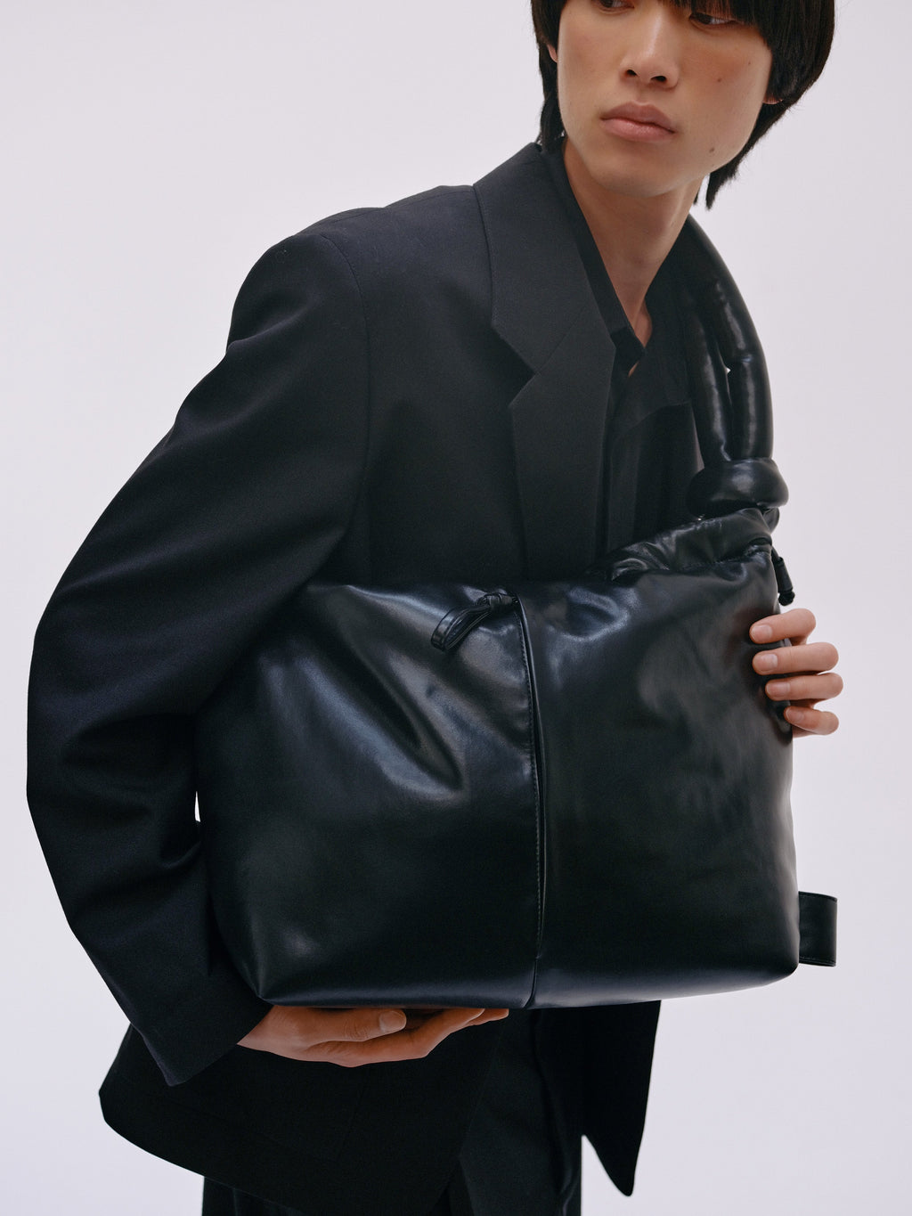 Ona Vegan Leather – Sac en cuir vegan rembourré et résistant à l'eau, peut accueillir des ordinateurs portables jusqu'à 17"