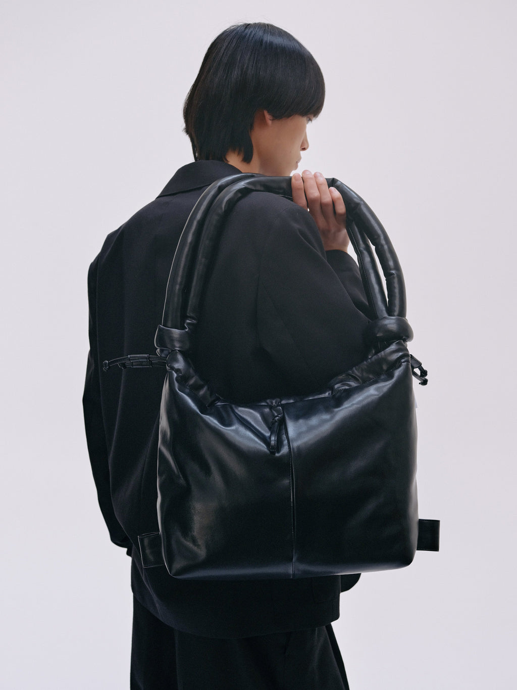 Ona Vegan Leather – Sac en cuir vegan rembourré et résistant à l'eau, peut accueillir des ordinateurs portables jusqu'à 17"