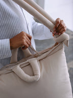 Sac rembourré 100 % nylon recyclé, fermeture zippée, compartiment pour ordinateur portable et tablette