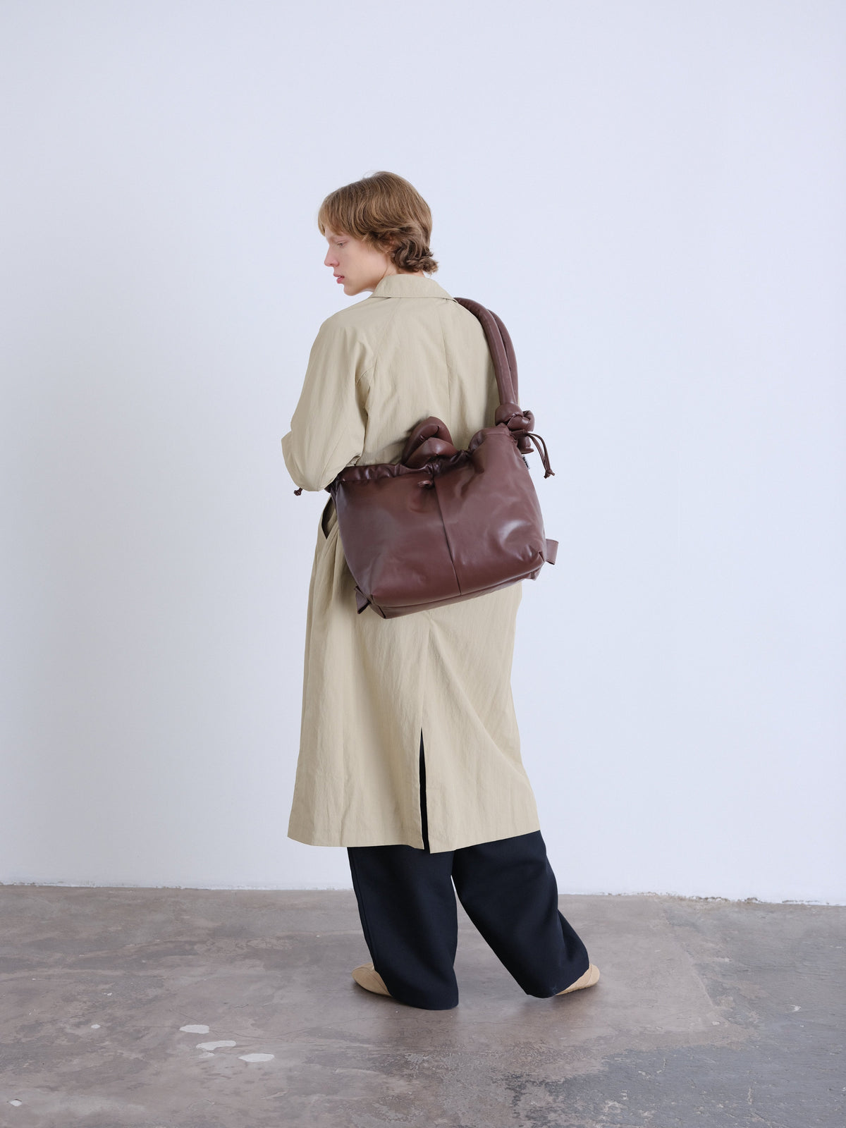 Ona Vegan Leather – Sac en cuir vegan rembourré et résistant à l'eau, peut accueillir des ordinateurs portables jusqu'à 17"