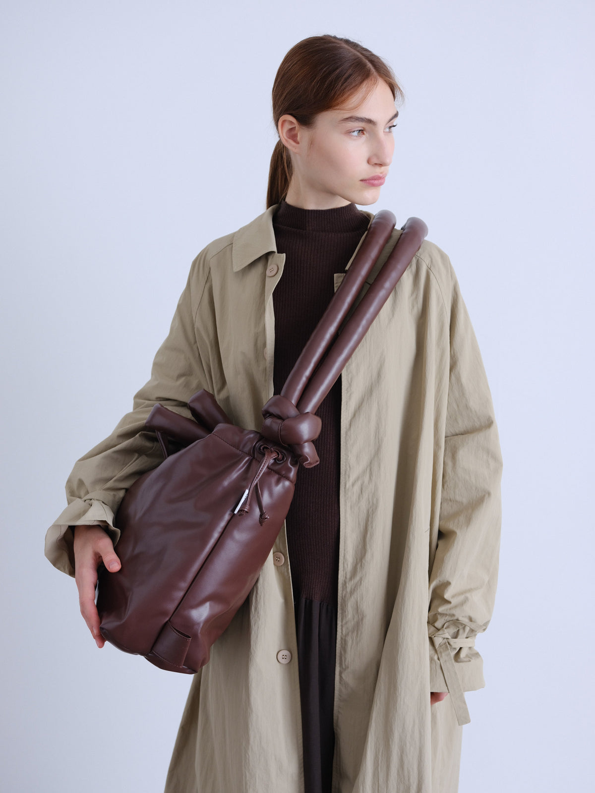 Ona Vegan Leather – Sac en cuir vegan rembourré et résistant à l'eau, peut accueillir des ordinateurs portables jusqu'à 17"