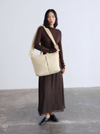Sac rembourré 100 % nylon recyclé, fermeture zippée, compartiment pour ordinateur portable et tablette