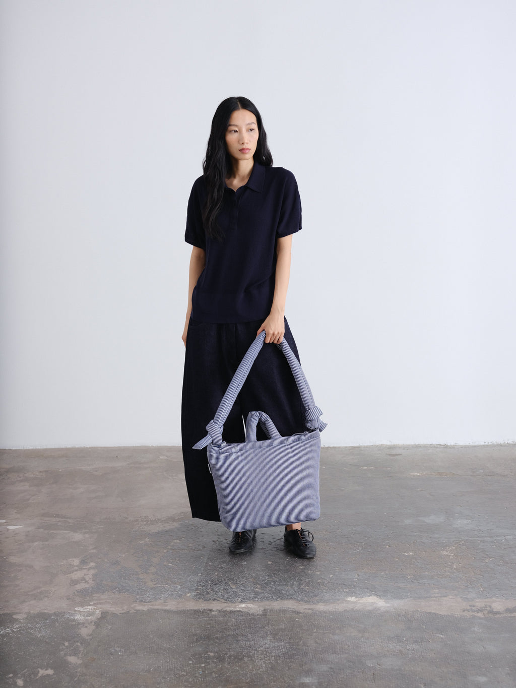 Sac rembourré 100 % nylon recyclé, fermeture zippée, compartiment pour ordinateur portable et tablette