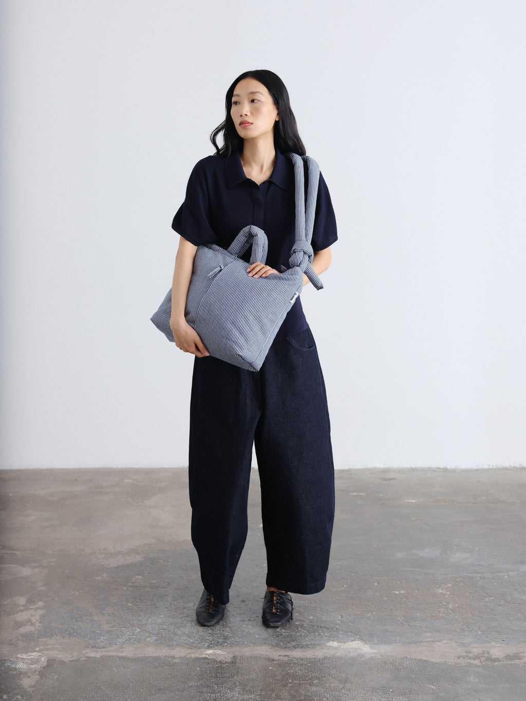 Sac rembourré 100 % nylon recyclé, fermeture zippée, compartiment pour ordinateur portable et tablette