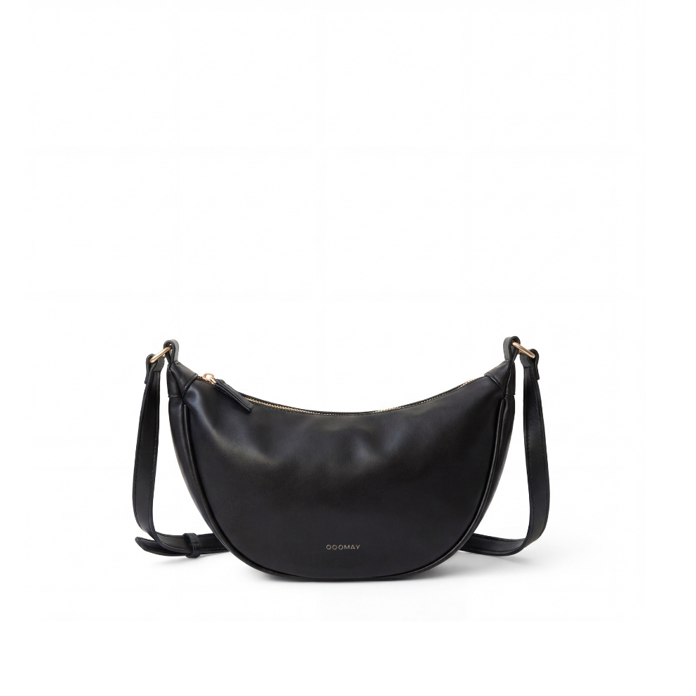 Sac bandoulière croissant noir, aspect cuir lisse