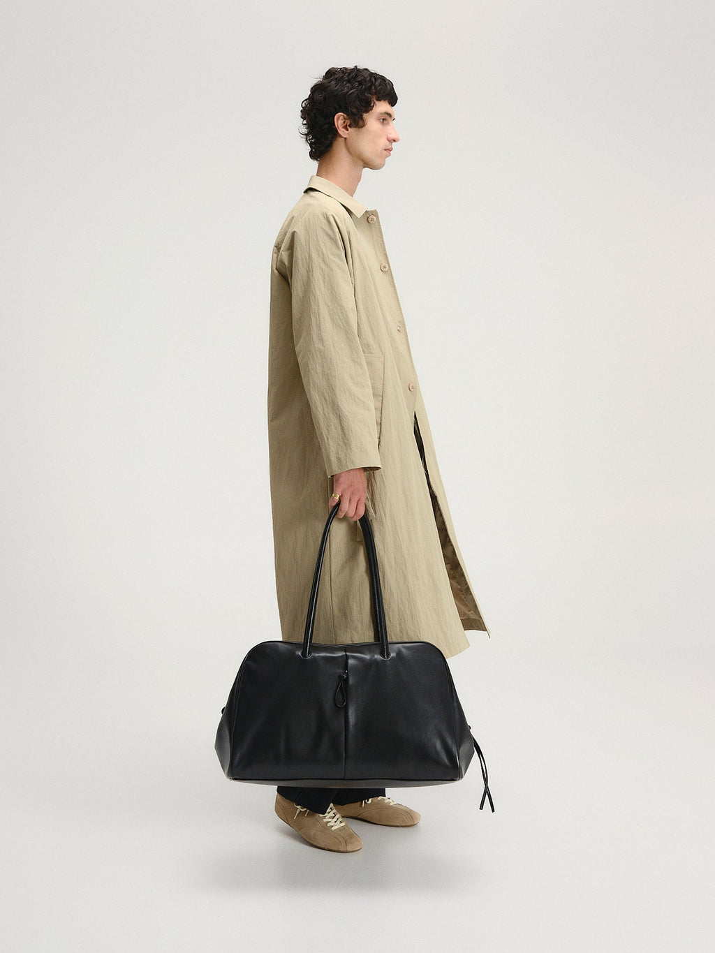 Sac de voyage format cabine en cuir vegan premium, déperlant et résistant aux rayures
