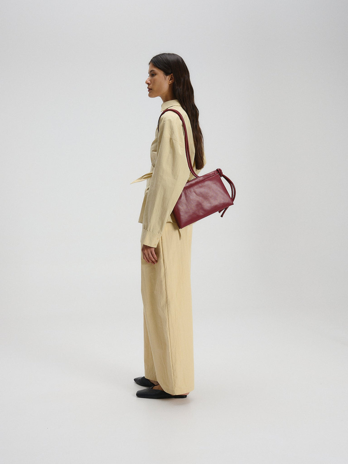 Petit sac repliable – Petit sac souple en cuir végétalien, double anse nouée à la main, fermeture éclair