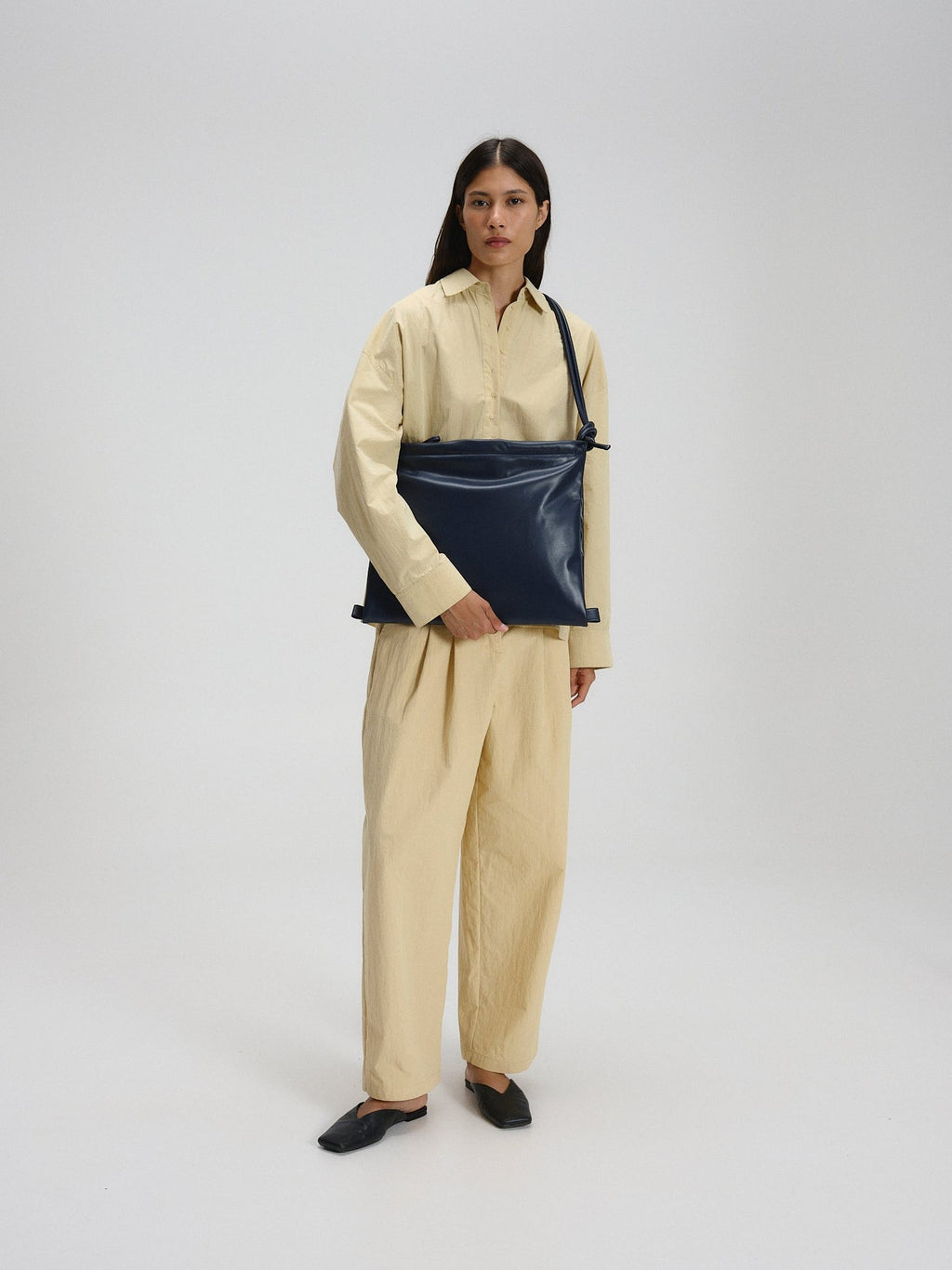 Sac pliable – Sac polyvalent en cuir végétalien, porté en cabas, en bandoulière ou en sac à dos