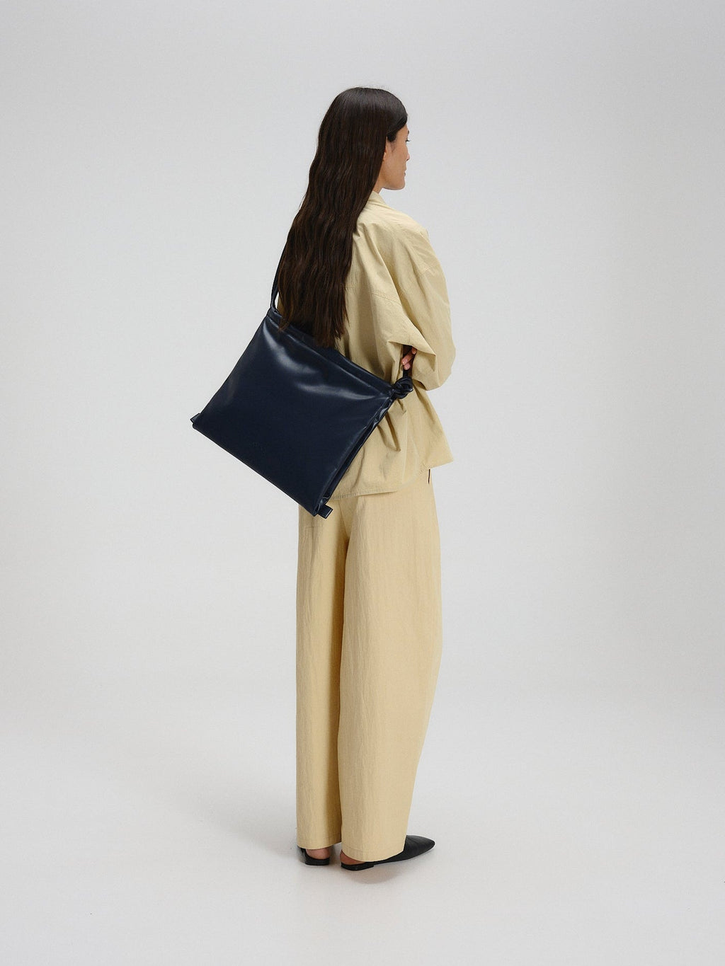 Sac pliable – Sac polyvalent en cuir végétalien, porté en cabas, en bandoulière ou en sac à dos
