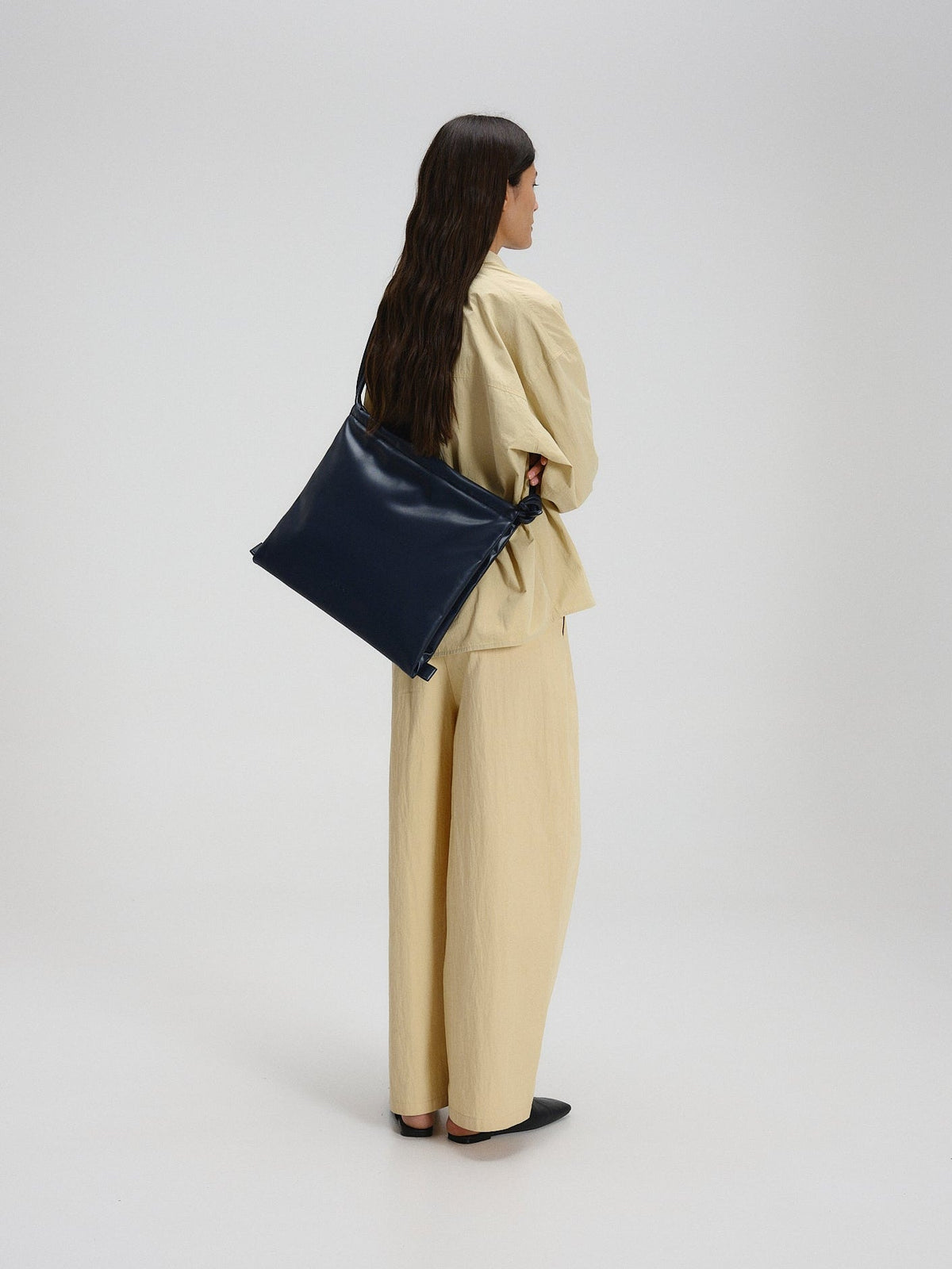 Sac pliable – Sac polyvalent en cuir végétalien, porté en cabas, en bandoulière ou en sac à dos