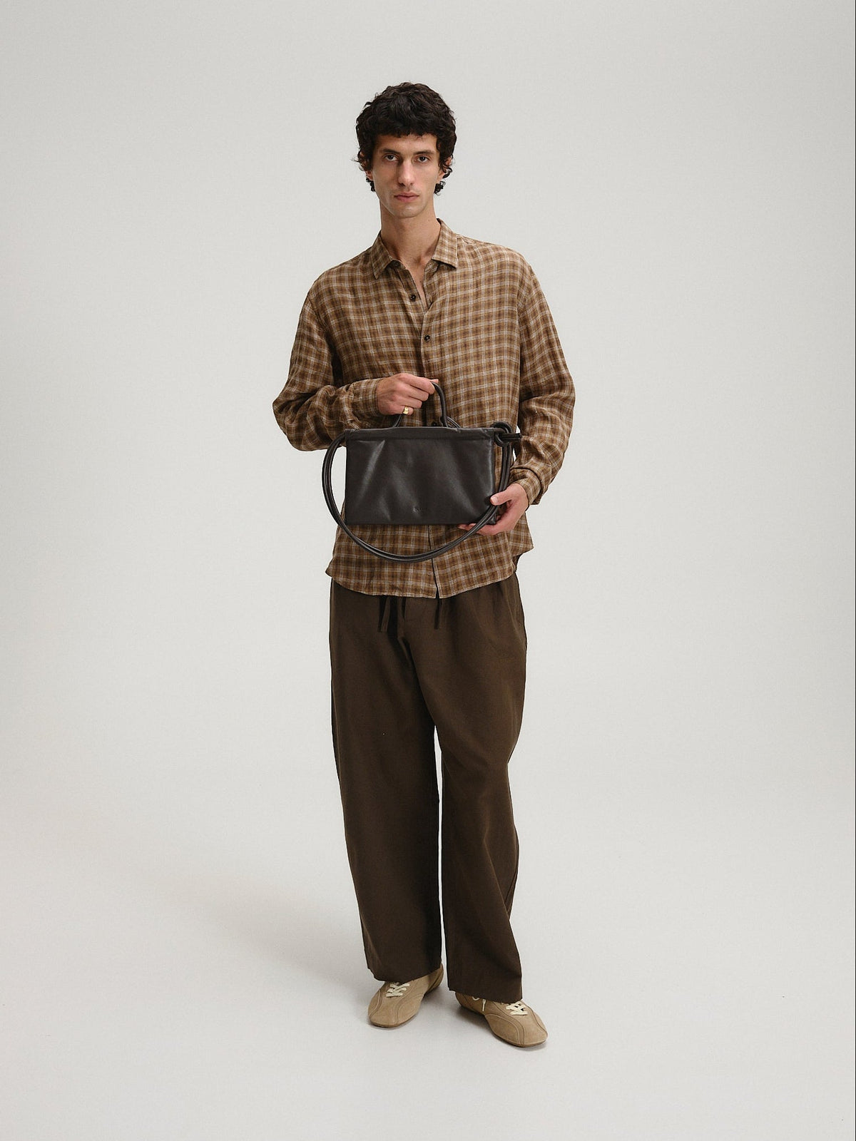 Petit sac repliable – Petit sac souple en cuir végétalien, double anse nouée à la main, fermeture éclair