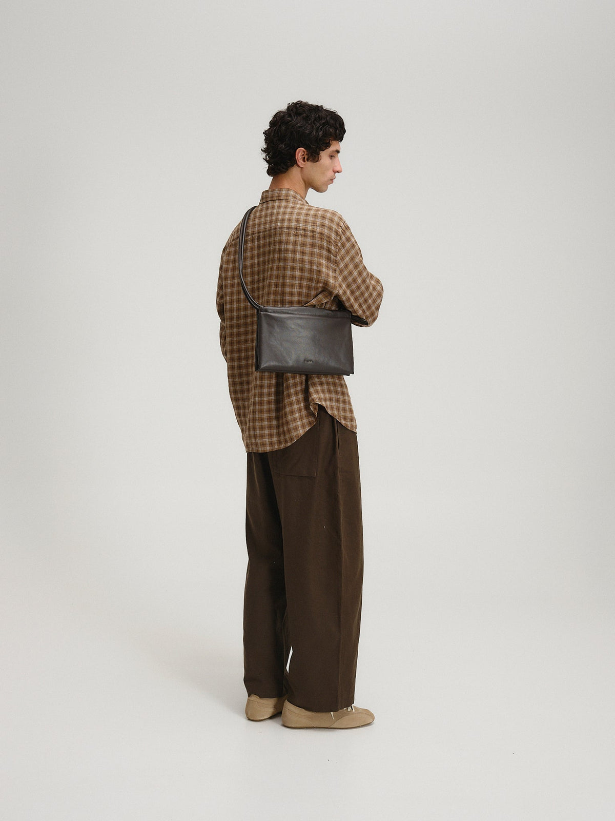 Petit sac repliable – Petit sac souple en cuir végétalien, double anse nouée à la main, fermeture éclair