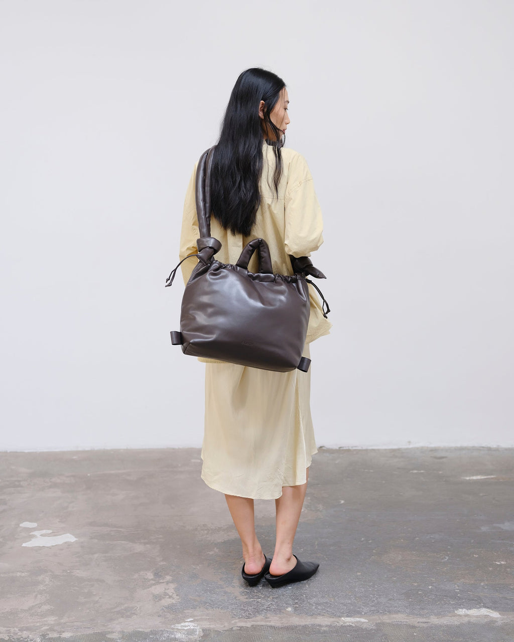 Ona Vegan Leather – Sac en cuir vegan rembourré et résistant à l'eau, peut accueillir des ordinateurs portables jusqu'à 17"