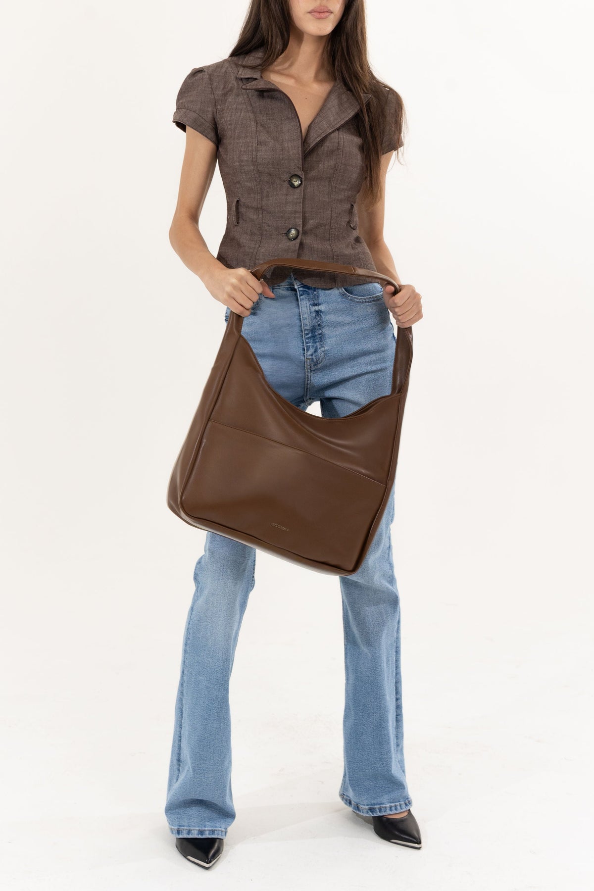 Sac cabas à anses longues et fines, finition aspect cuir lisse